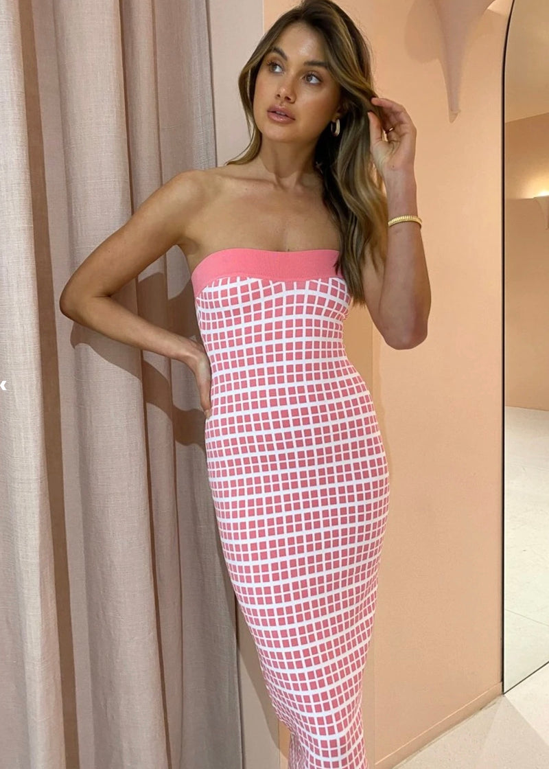 Isabella Check Strapless Knit -Pink | BY JOHNNY By Johnny